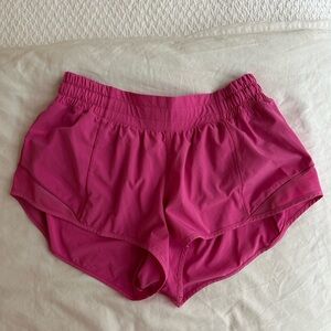 Lululemon Sonic Pink Hotty Hot shorts 4”